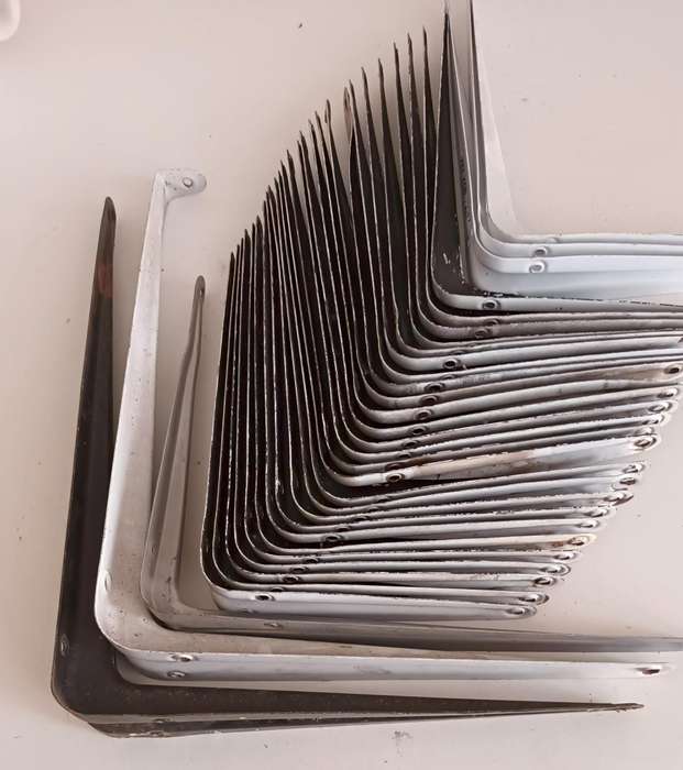 Lot of 30x Wall Brackets.