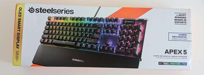 STEELSERIES APEX 5 Mechanical Gaming Keyboard.