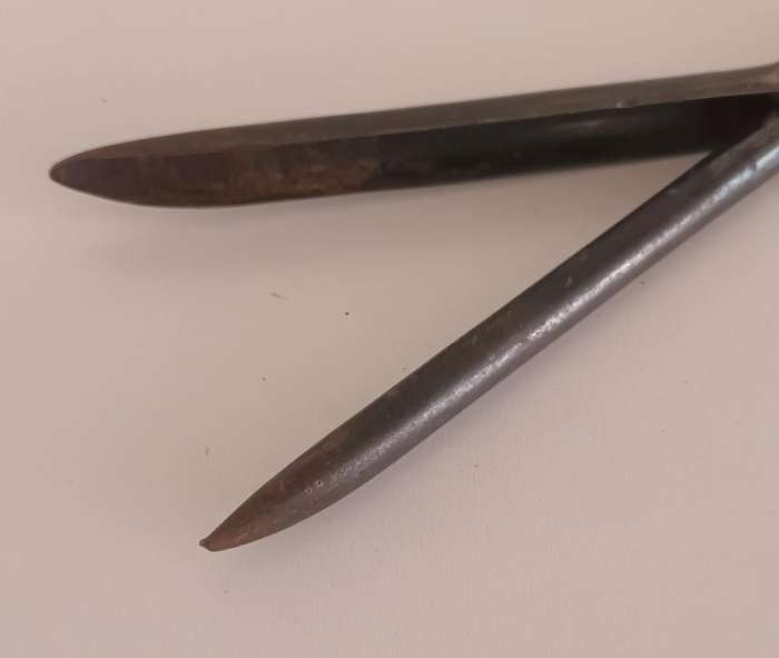 Antique DIAMANT Metal Stove Top Hair Curling Iron.
