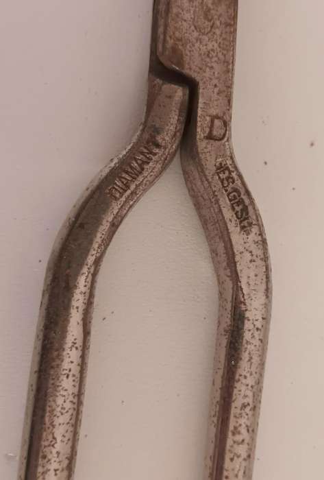 Antique DIAMANT Metal Stove Top Hair Curling Iron.