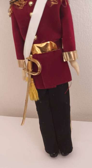 Vintage Doll. Length 25cm.