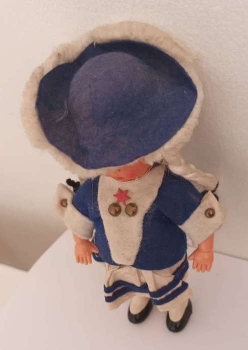 Vintage Doll. Length 16cm.