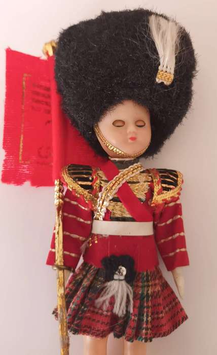 Vintage Doll. Length 17cm.