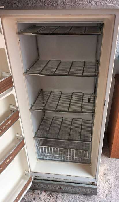 Vintage WESTPOINT Upright Freezer. 255 Litre. Height 1.37m. Width 61cm. FOR COLLECTION ONLY!!!