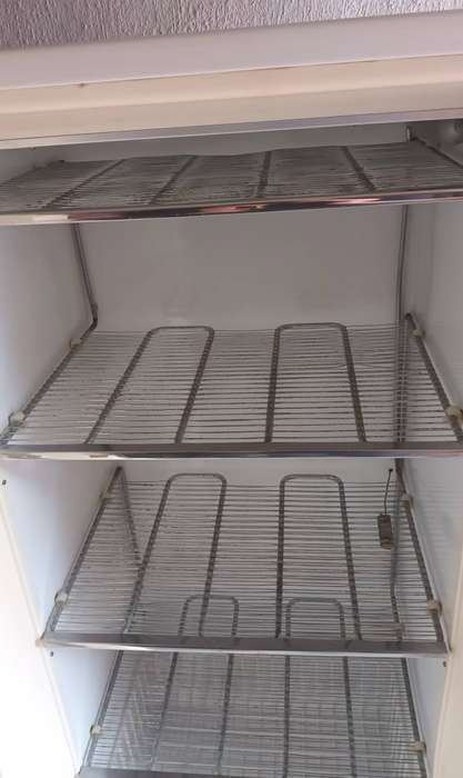 Vintage WESTPOINT Upright Freezer. 255 Litre. Height 1.37m. Width 61cm. FOR COLLECTION ONLY!!!