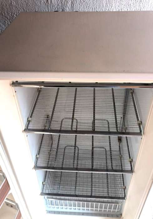 Vintage WESTPOINT Upright Freezer. 255 Litre. Height 1.37m. Width 61cm. FOR COLLECTION ONLY!!!