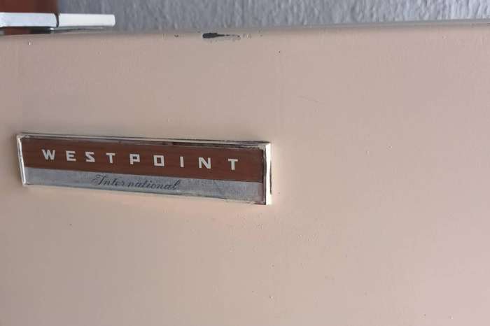 Vintage WESTPOINT Upright Freezer. 255 Litre. Height 1.37m. Width 61cm. FOR COLLECTION ONLY!!!