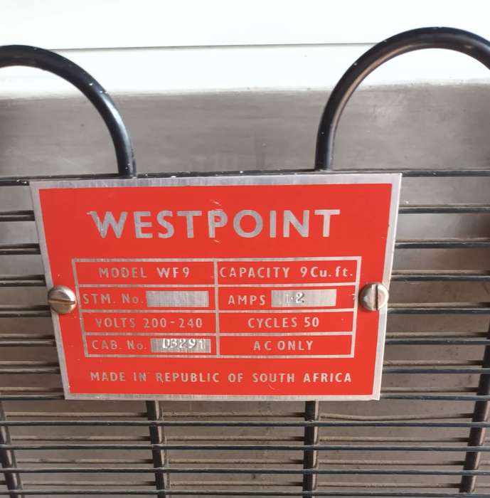 Vintage WESTPOINT Upright Freezer. 255 Litre. Height 1.37m. Width 61cm. FOR COLLECTION ONLY!!!