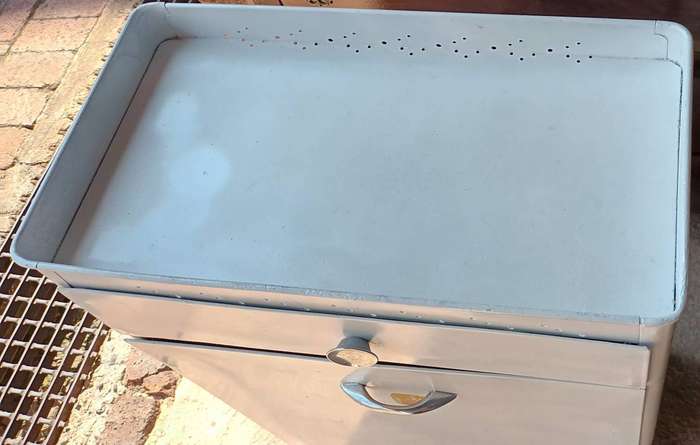 Vintage Bathroom Laundry Cabinet. Circa 1970's. FOR COLLECTION ONLY!!!