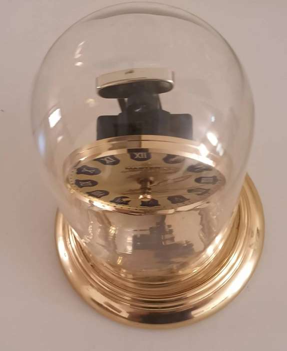 MASTER QUARTZ DOME CLOCK. BATTERY OPERATED.