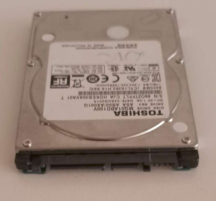 Toshiba MQO1ABD100V 1TB Laptop Hard Drive.