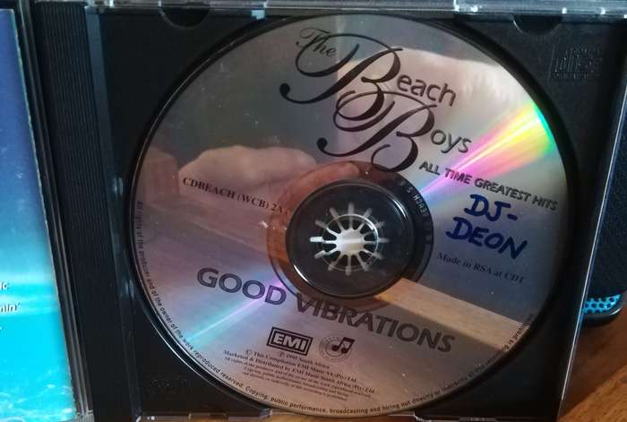 THE BEACH BOYS - GOOD VIBRATIONS CD
