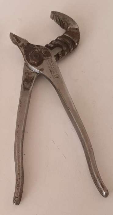 GROOVE-JOINT PLIERS. MADE IN USA.