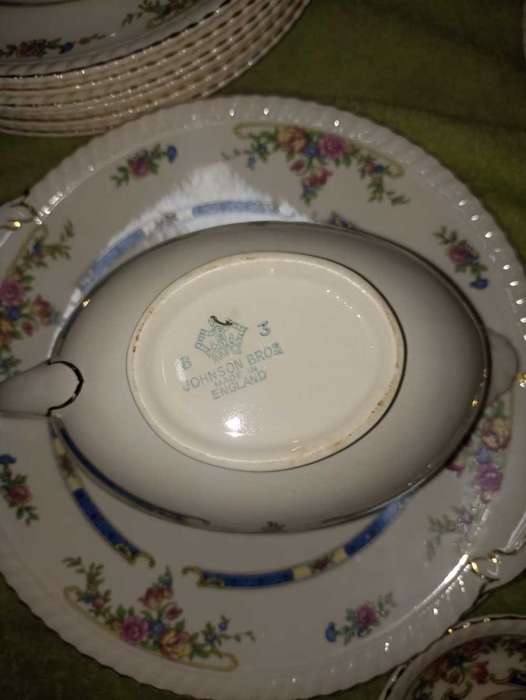 Johnson Bros dinner service Eastbourne