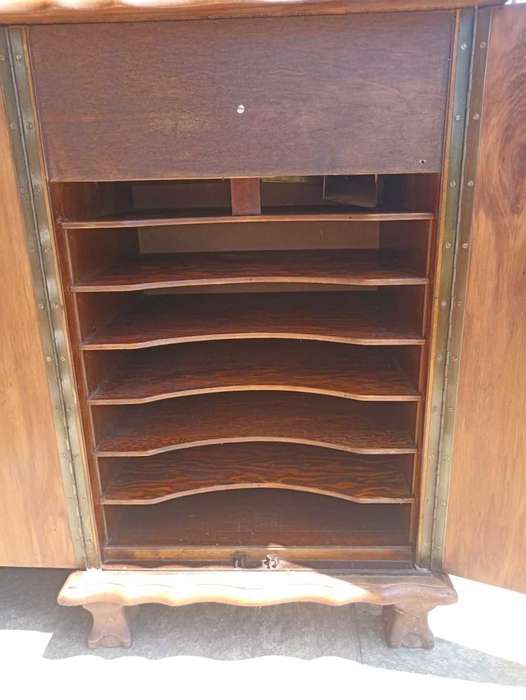 Imbuia Gallow Tone Gramophone