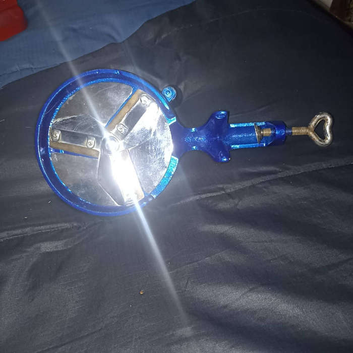 Renovated double bean slicer with a table connection