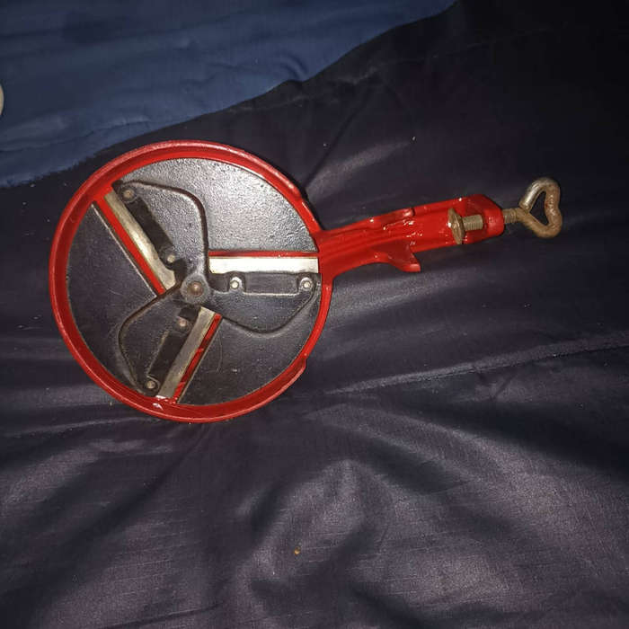Red refurbished double bean slicer with hook