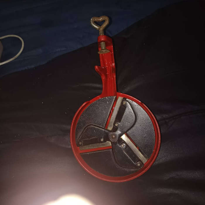 Red refurbished double bean slicer with hook