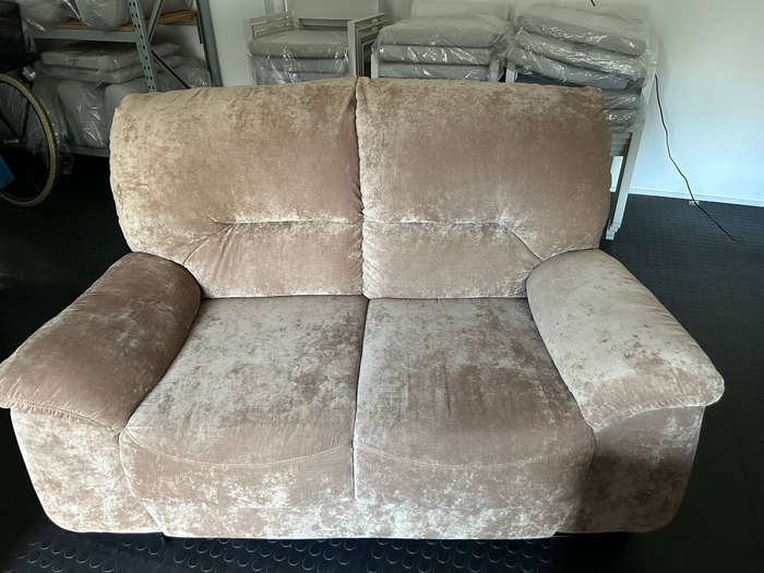 5 Seater 3 Piece Lounge Suite for sale