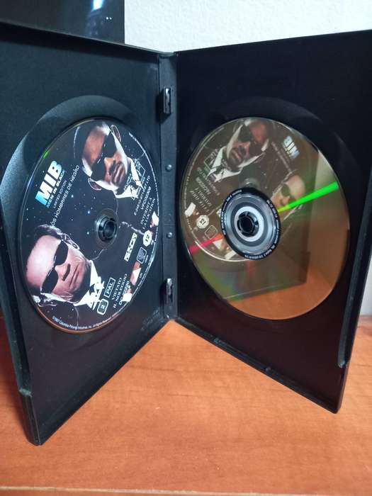 Men In Black Special Two Disc Limited Edition
