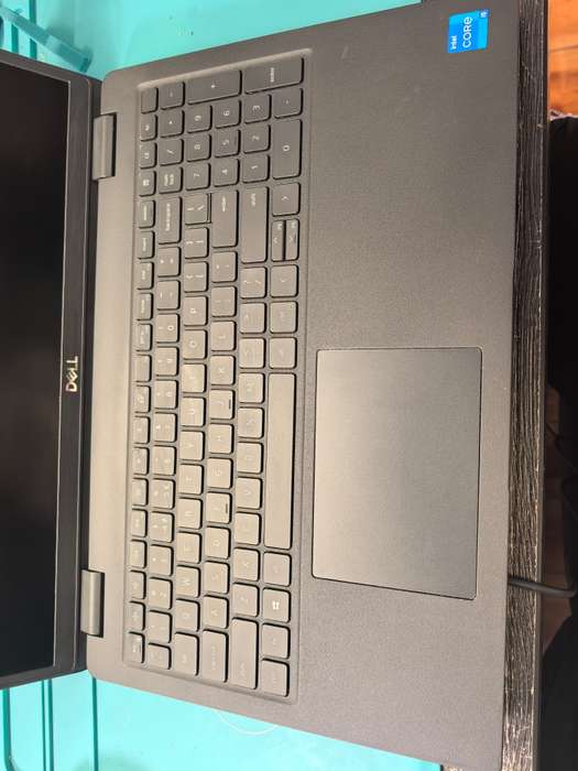 LATE ENTRY-11TH GEN-DELL LATITUDE 3520-i5-1135G7-8GB DDR4-256GB SSD-FHD