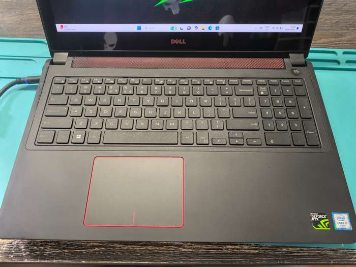 4K DISPLAY-GAMING i7-DELL INSPIRON 7559-i7-6700HQ-NVIDIA GTX960M-16GB RAM-256GB NVME-1000GB HDD