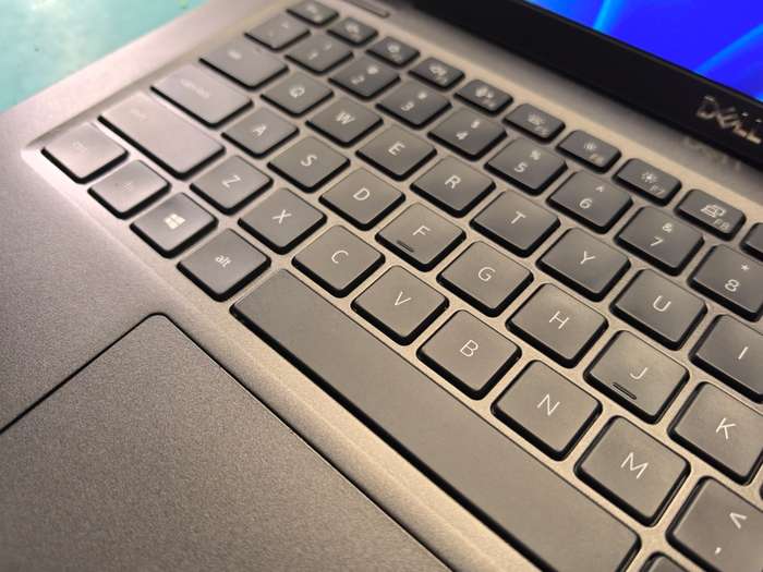 Touchscreen Carbon Ultrabook Dell Latitude 7400 i5-10310U 16GB 256GB SSD FHD Backlit