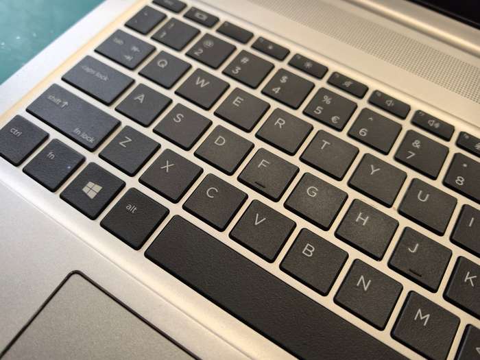 HP PROBOOK 450 G7-i5-10210u-16GB DDR4-256GB SSD-1000GB HDD-HD