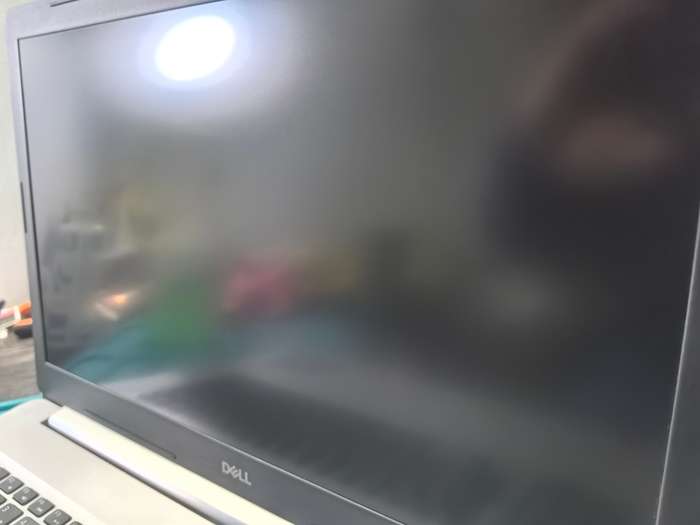 17" DELL INSPIRON 5770-i7-8550u*8GB-256GB SSD-1000GB HDD-RADEON 530 4GB-RADEON ADRENILIN