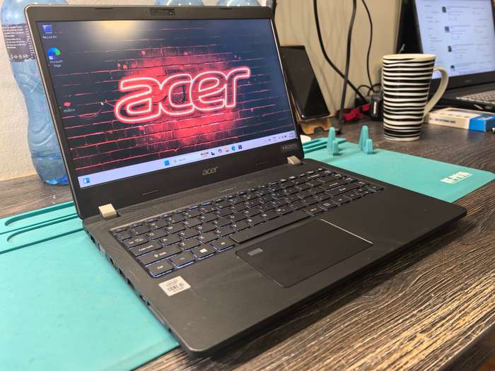 10th Gen i5 Acer TravelMate P214, i5-10210U, 8GB DDR4, 512GB SSD, FHD