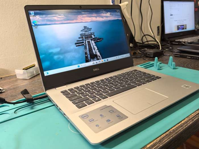 QUAD CORE i5-DELL INSPIRON 5510-i5-1035G1-8GB DDR4*256GB SSD*FHD