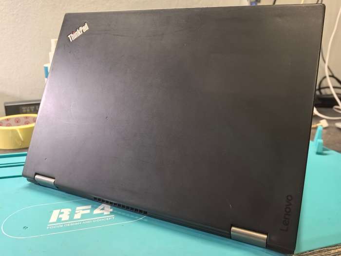 Lenovo ThinkPad Yoga 370 i5-7300U Touchscreen 8GB DDR4 256GB SSD FHD 360 Flip Backlit