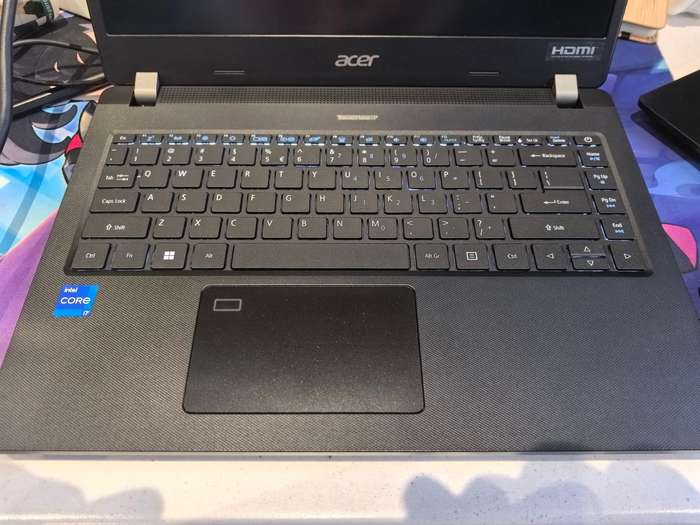 11th GEN i7-*ACER TRAVELMATE P214-i7-1165G7-16GB DDR4-512GB NVME SSD-FHD-4G LTE