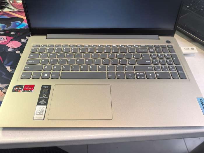 ADRENILAN EDITION-LENOVO IDEAPAD 3-RYZEN 5-3500U-8GB DDR4-512GB SSD-FHD-VEGA 8 GRAPHICS
