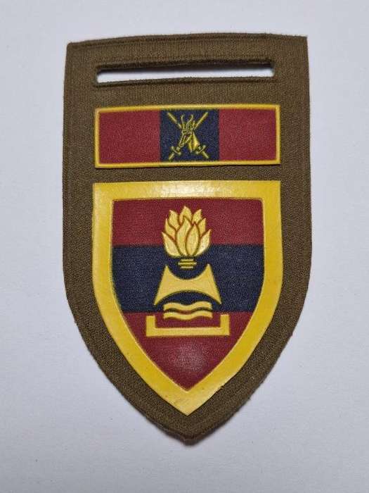 SADF 2 Field Engineer Regiment tupperware shoulder flash. Pin intact