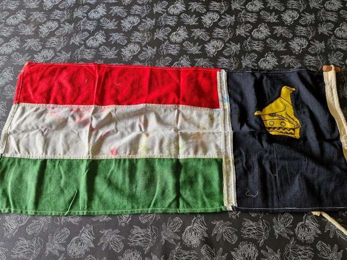 Zimbabwe Rhodesian flag. Rope and toggle intact. Maker William Smith and Gourock. 45 Cm x 100 Cm