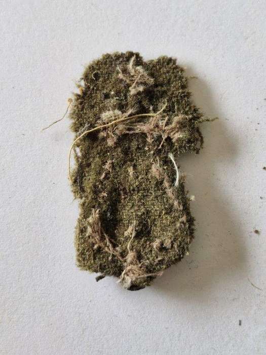 Unknown Italian WWII badge. Damaged and brittle 9 Small