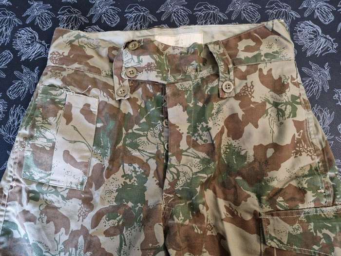 SAP 2nd pattern Cammo trousers. 41 Cm Across waist