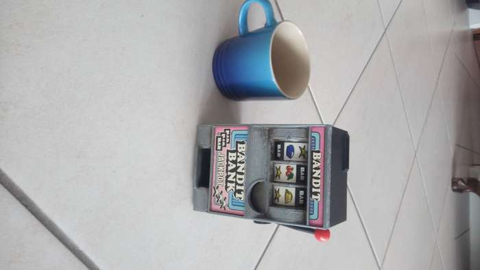 Vintage mini slot machine