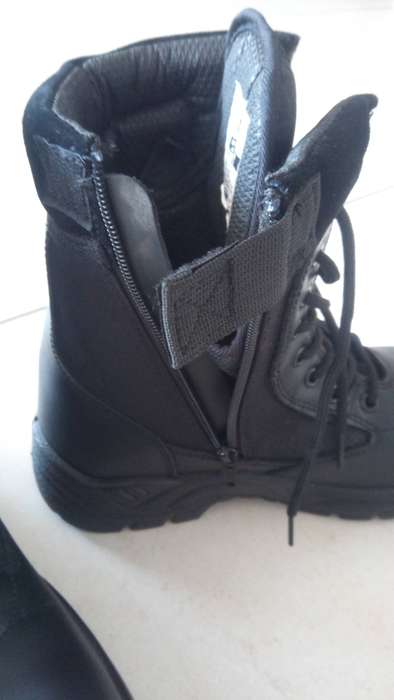 Magnum tactical boots