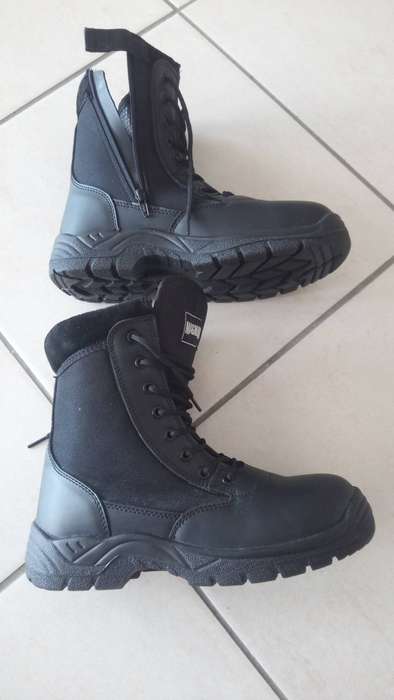 Magnum tactical boots