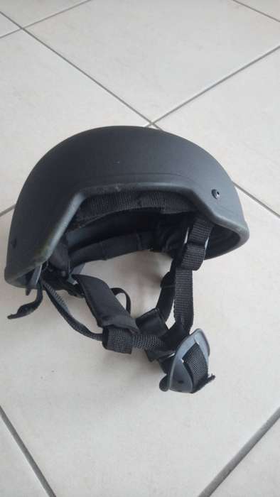 Tactical helmet