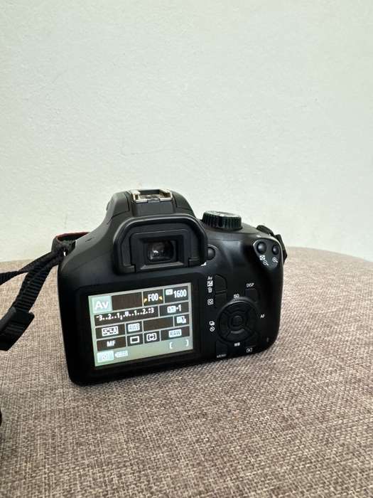 Canon EOS 4000D - Camera body