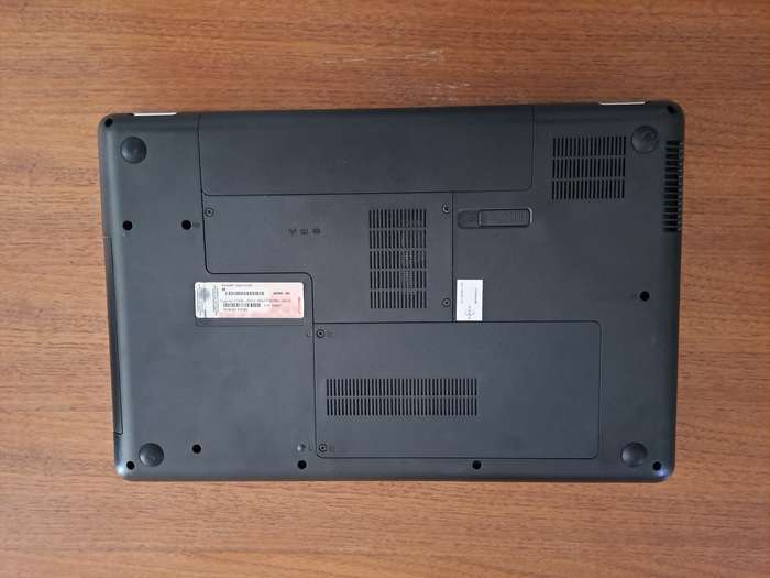 Compaq Presario CQ56 Laptop