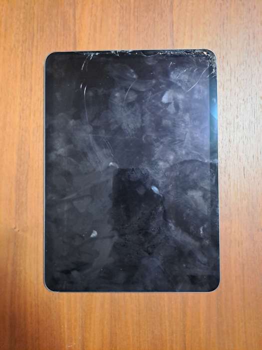 iPad Pro - 11 inch Wifi *PLEASE READ*