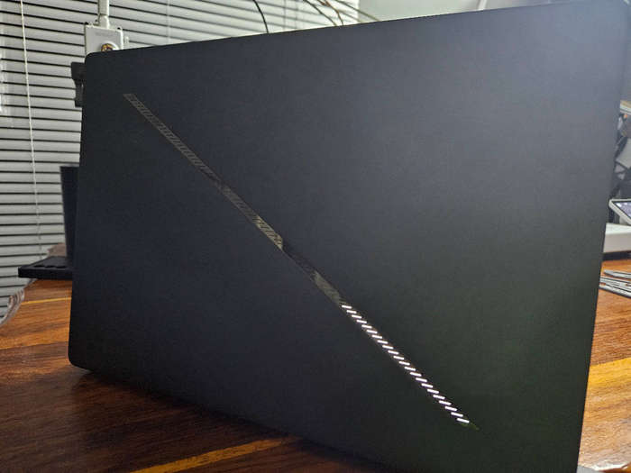 ASUS ROG Zephyrus G16  Ultra 9 | RTX 4070 | 16 GB RAM | 16 OLED 240 Hz | 1 TB SSD