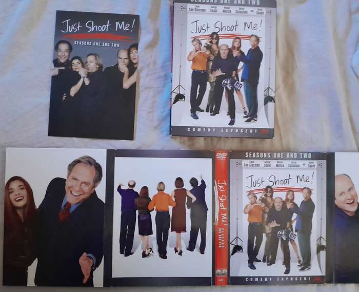 Just Shoot Me! - Seasons 1 and 2, 4DVD Box Set