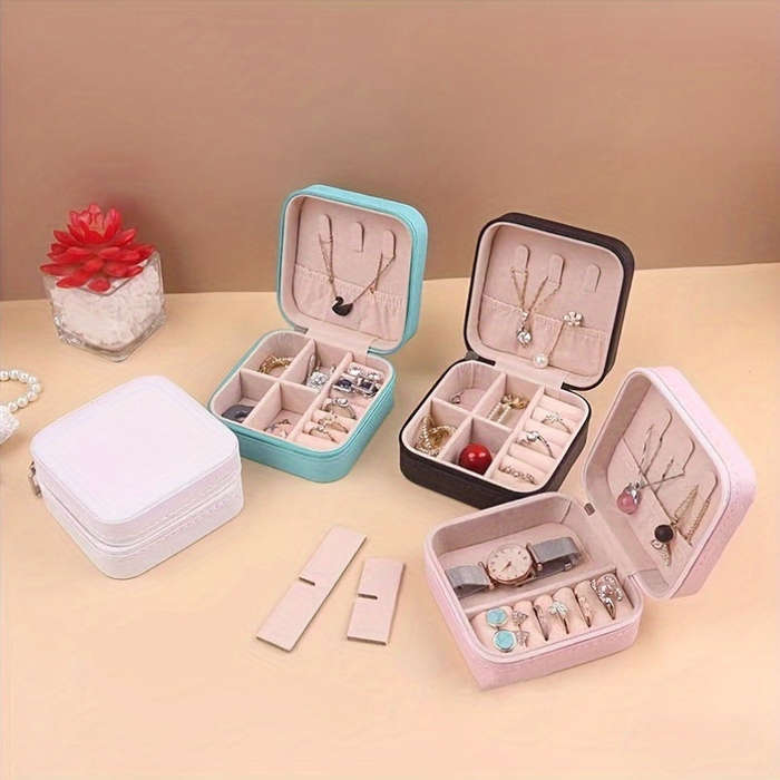 1 Piece Faux Leather Jewelry Storage Box Portable Travel Jewelry Box with Compartments