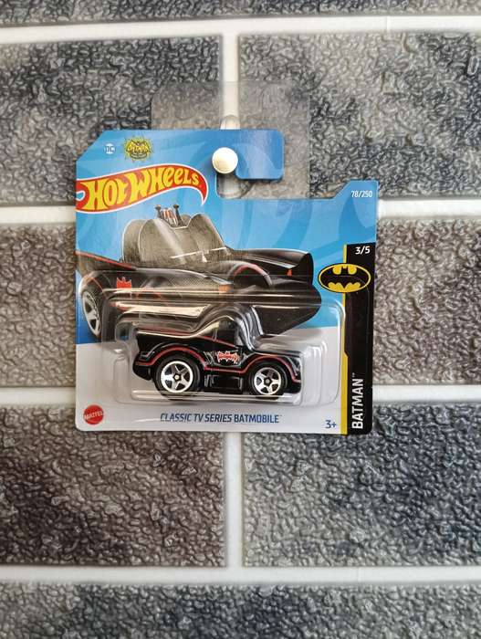 Hot Wheels Classic TV Series Batmobile 3/5