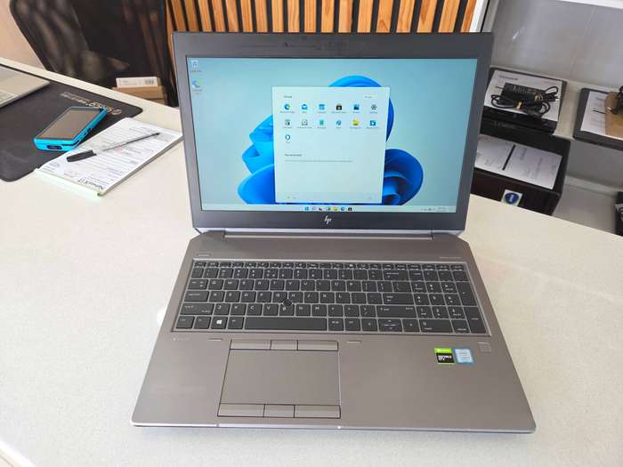 HP Zbook 15 G5 Workstation Core i7 - 8750H/ 32GB DDR4 RAM/ 1TB SSD/ Nvidia Quadro P2000 4GB GPU